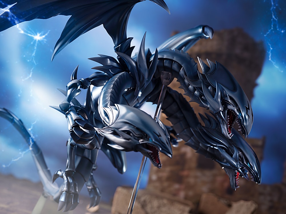 Blue-Eyes Ultimate Dragon