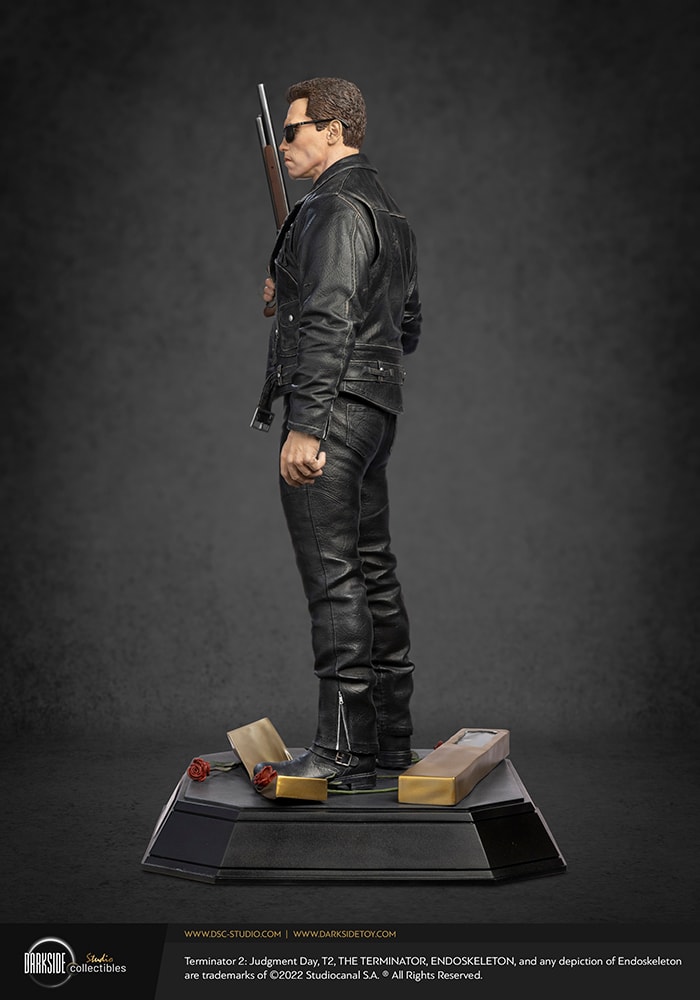 Terminator T-800 (Ultimate Edition) 1:3 Scale Statue  (Prototype Shown) View 9