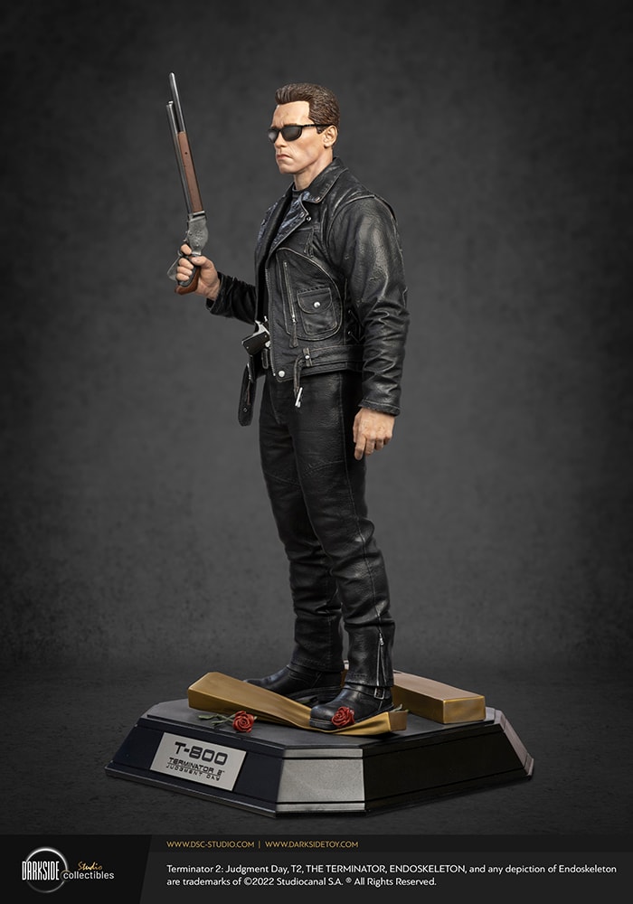 Terminator T-800 (Ultimate Edition) 1:3 Scale Statue  (Prototype Shown) View 10