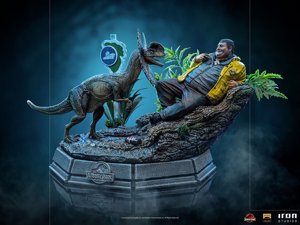 Dennis Nedry meets the Dilophosaurus
