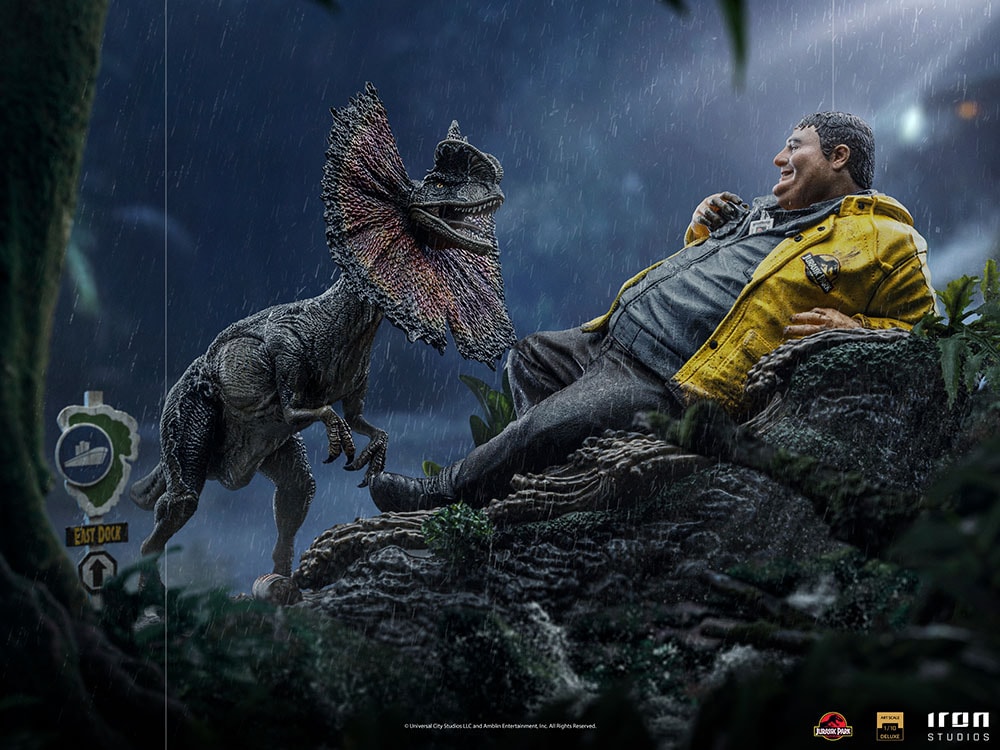 Jurassic best sale world dilophosaurus