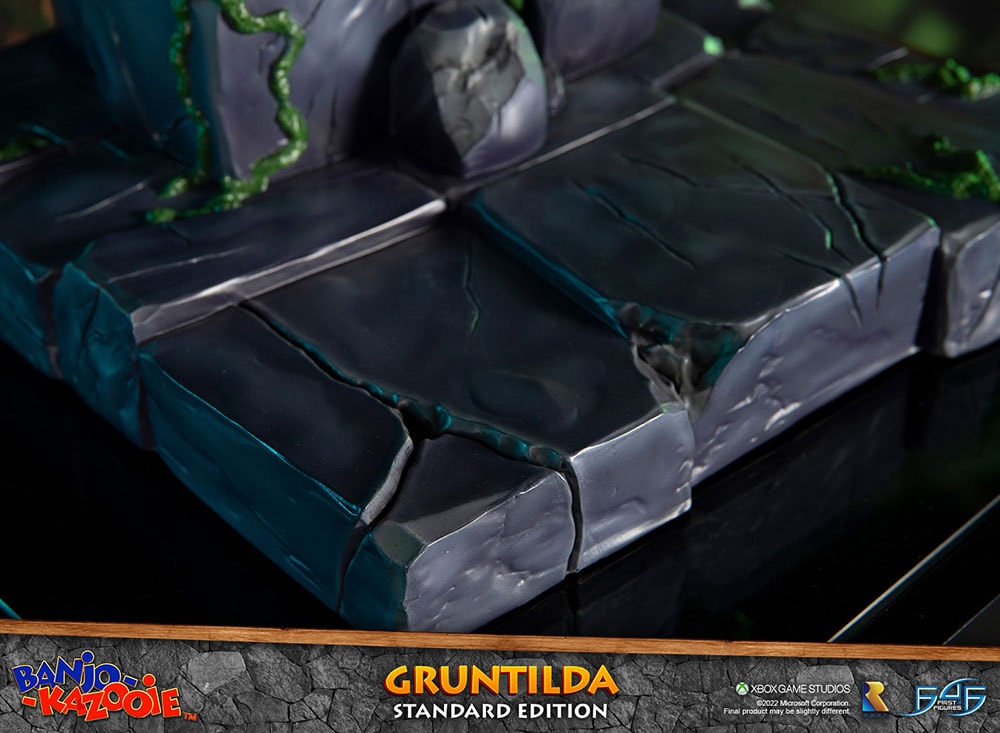 Banjo-Kazooie Gruntilda Statues  (Prototype Shown) View 24