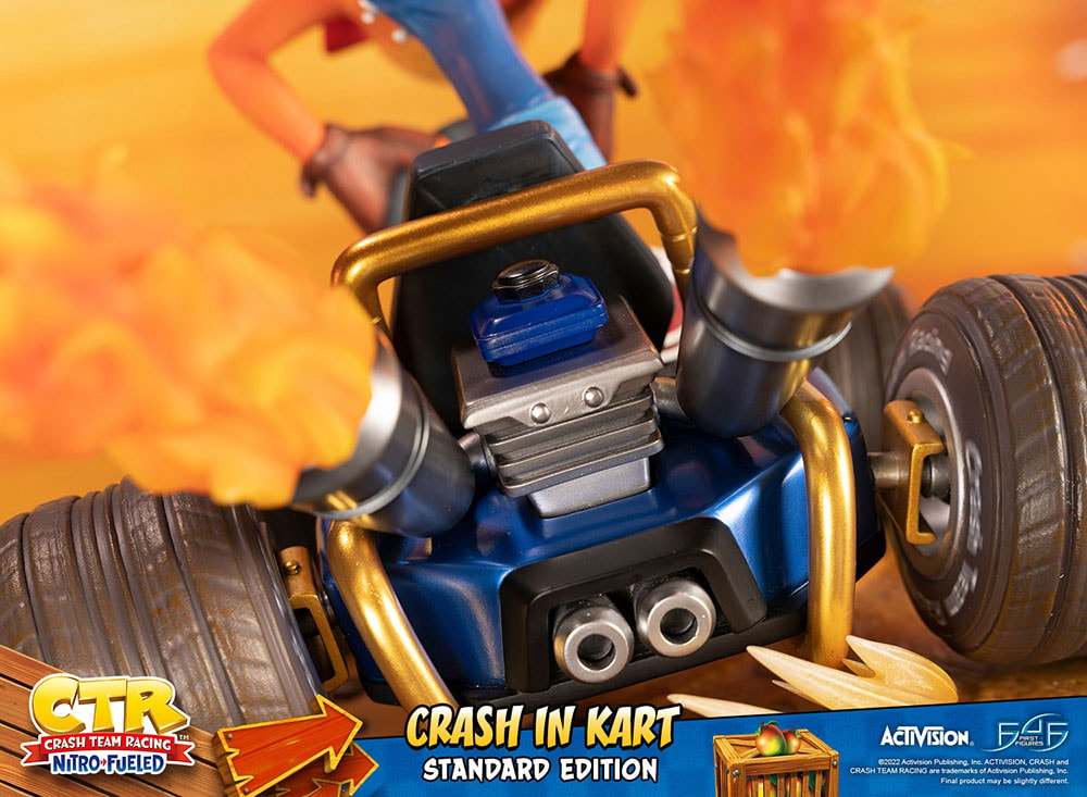 Figurine Crash in Kart - Crash Team Racing Nitro-Fueled - First4Figures