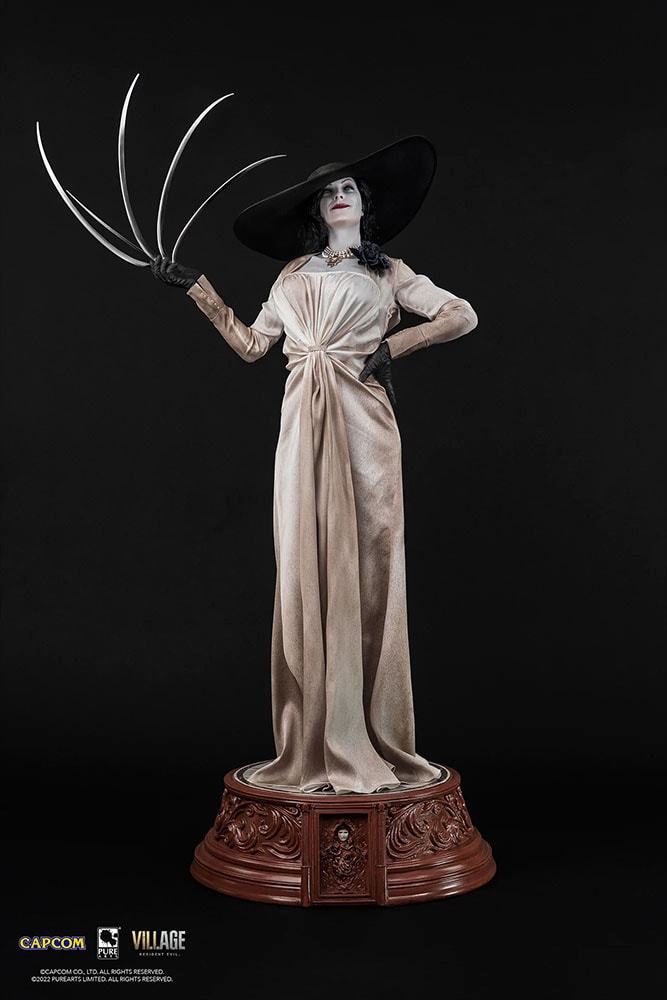 Lady Dimitrescu (Prototype Shown) View 11