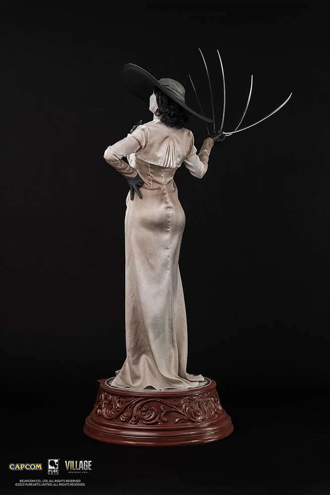 Lady Dimitrescu (Prototype Shown) View 24
