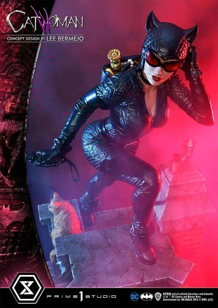 ✷CATWOMAN MOVIE STATUE The Dark Knight Rises Selina Kyle Catwoman Statue Hyperreal