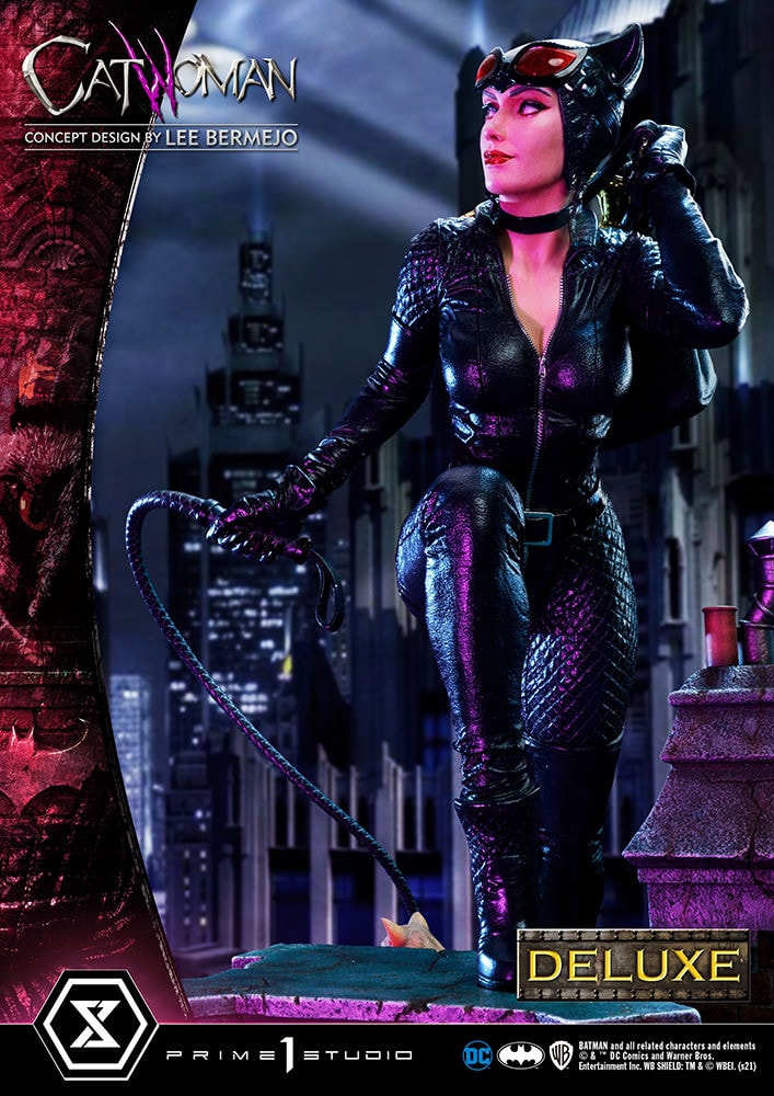 ✷CATWOMAN MOVIE STATUE Catwoman Movie Collectible — Cryptozoic Entertainment
