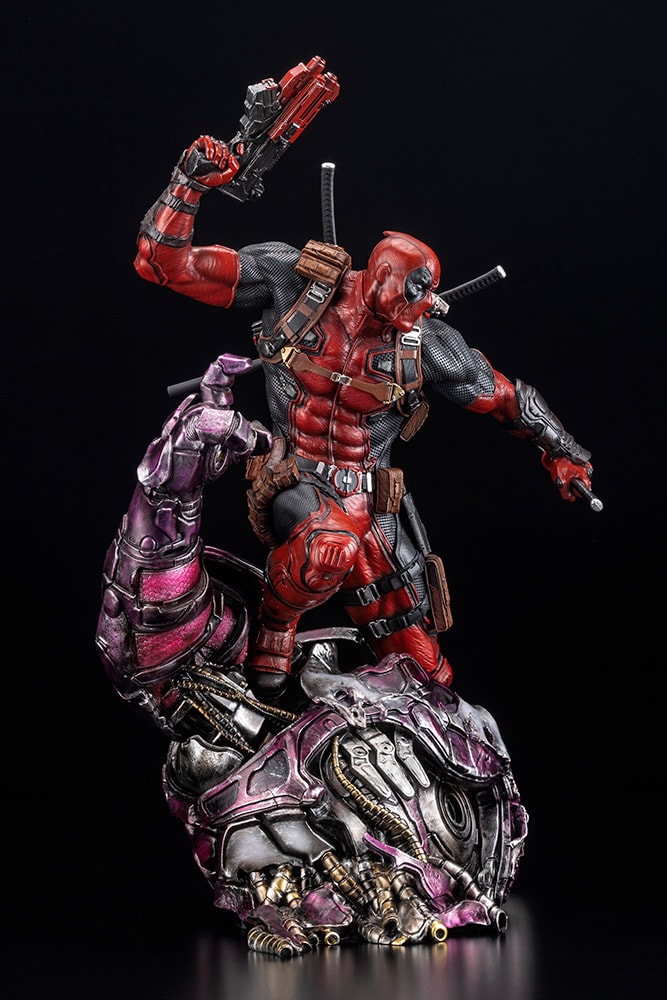 Marvel Deadpool Statues  (Prototype Shown) View 7