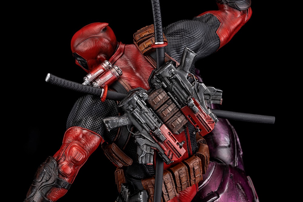 Marvel Deadpool Statues  (Prototype Shown) View 16