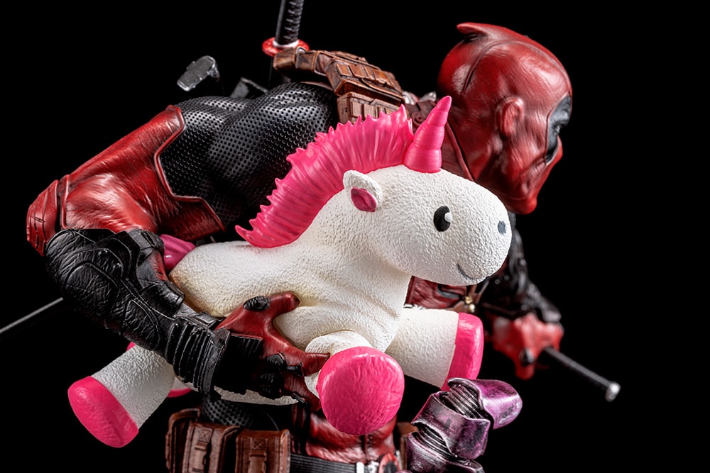 Marvel Deadpool Statues  (Prototype Shown) View 19