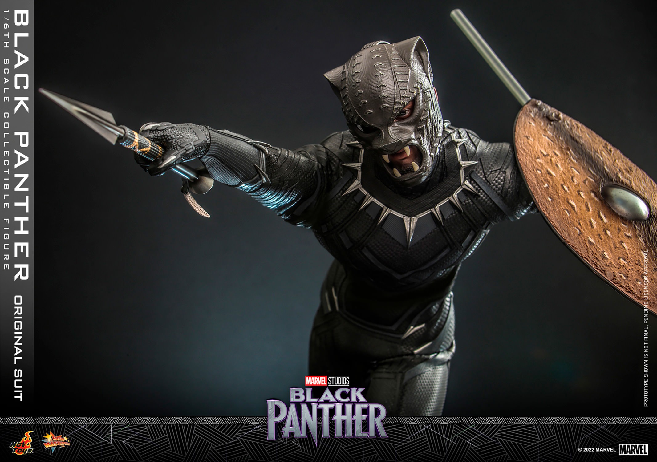 Black Panther (Original Suit) Sixth Scale Figure by Hot Toys