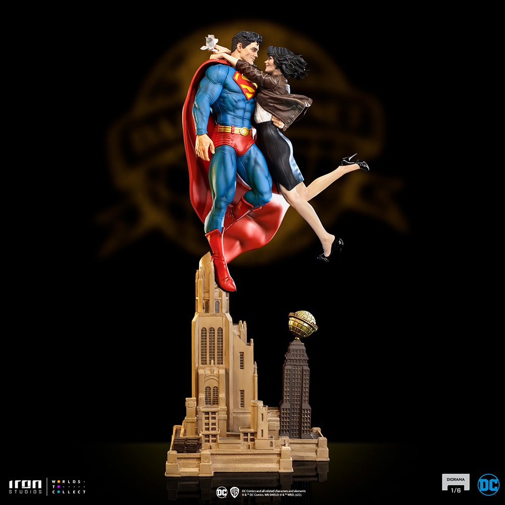 Superman and Lois Lane- Prototype Shown