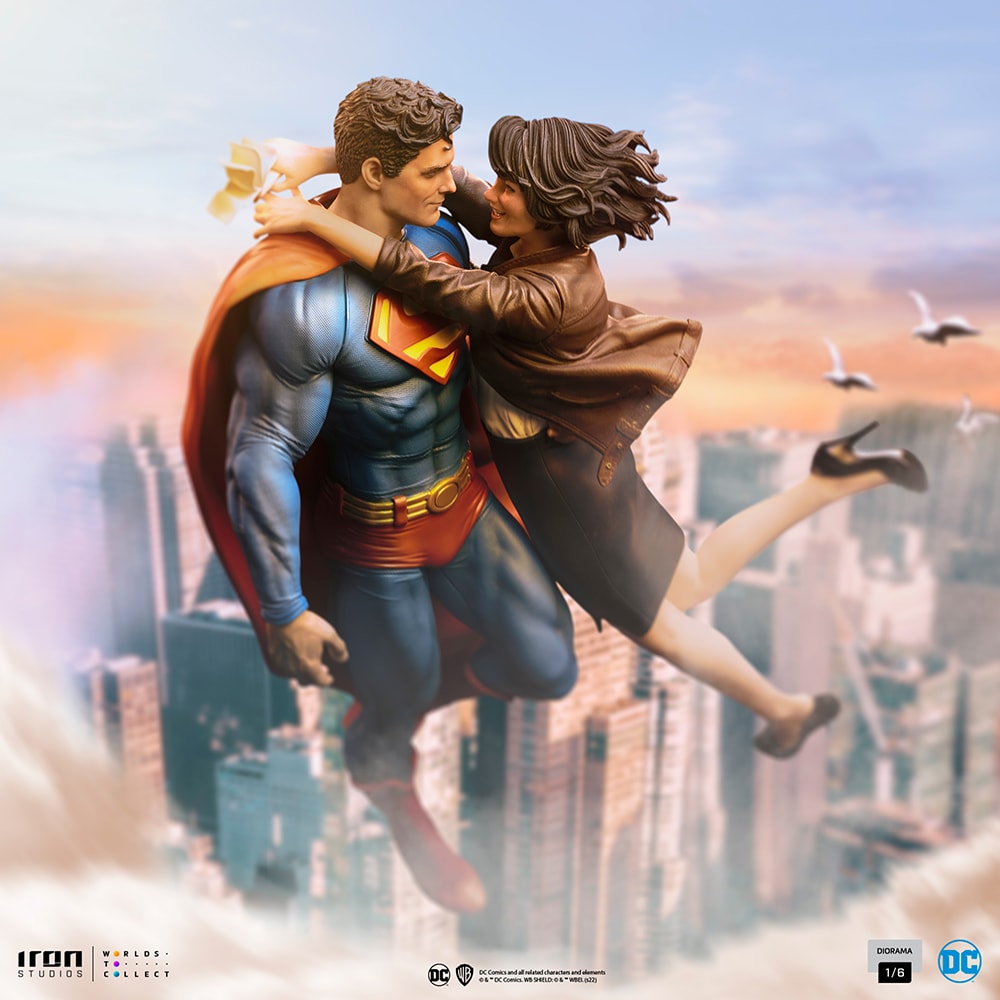 Superman and Lois Lane- Prototype Shown
