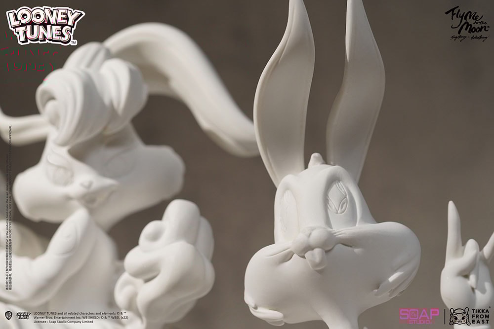 Bugs Bunny (Fly Me to the Moon)
