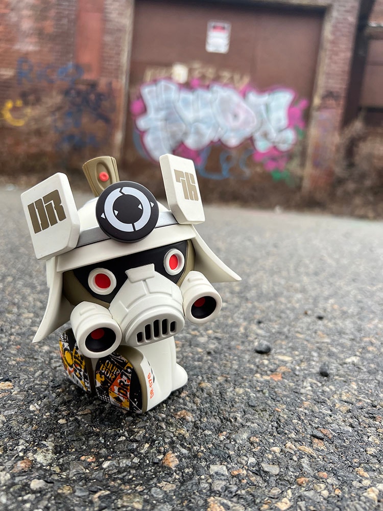 DR76 Phantom White 5oz Canbot