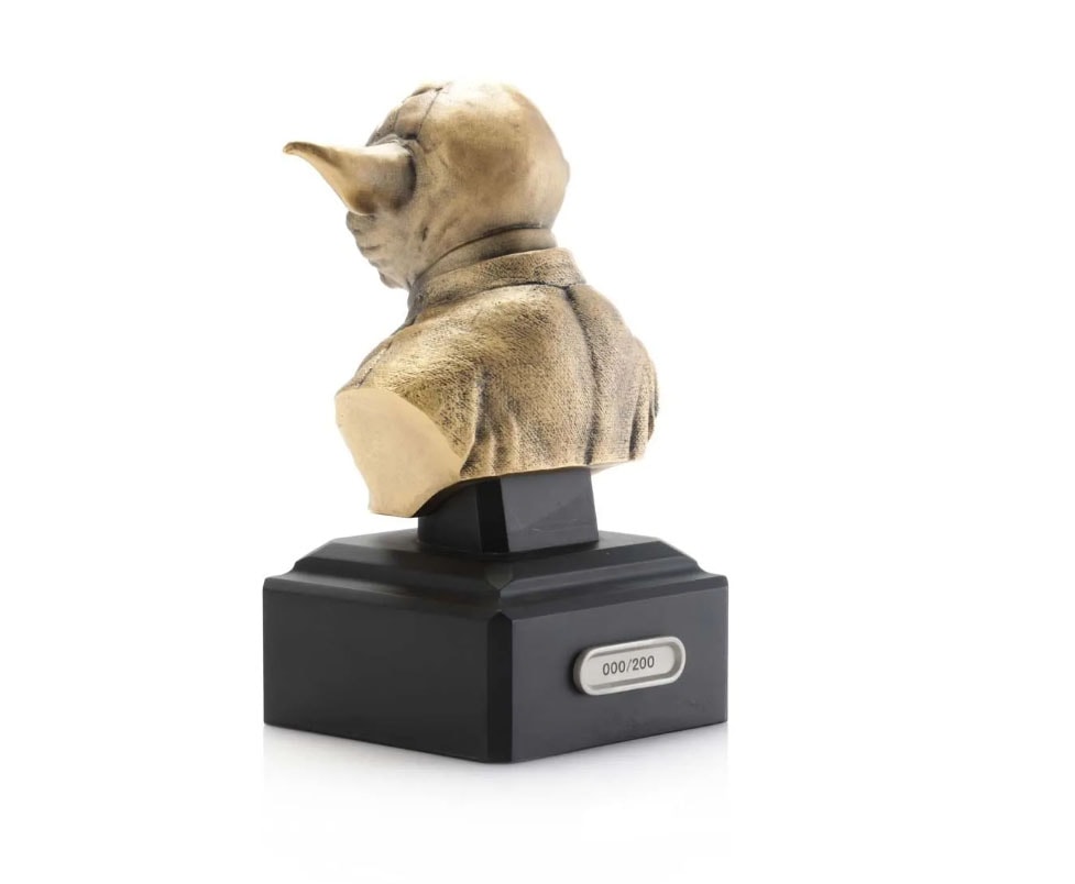 Yoda (Gilt Edition) (Prototype Shown) View 4