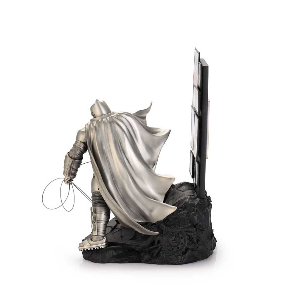 Batman The Dark Knight Returns Figurine- Prototype Shown