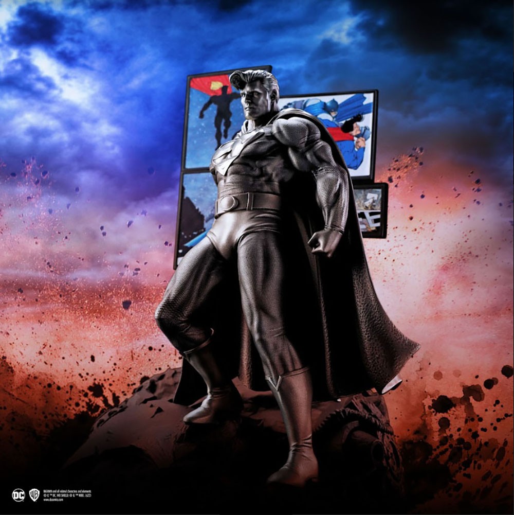 Superman The Dark Knight Returns Figurine (Prototype Shown) View 7