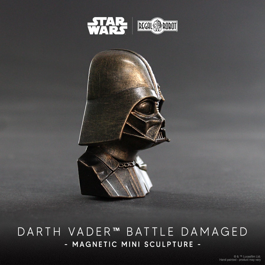 Darth Vader™ Battle-Damaged Magnet