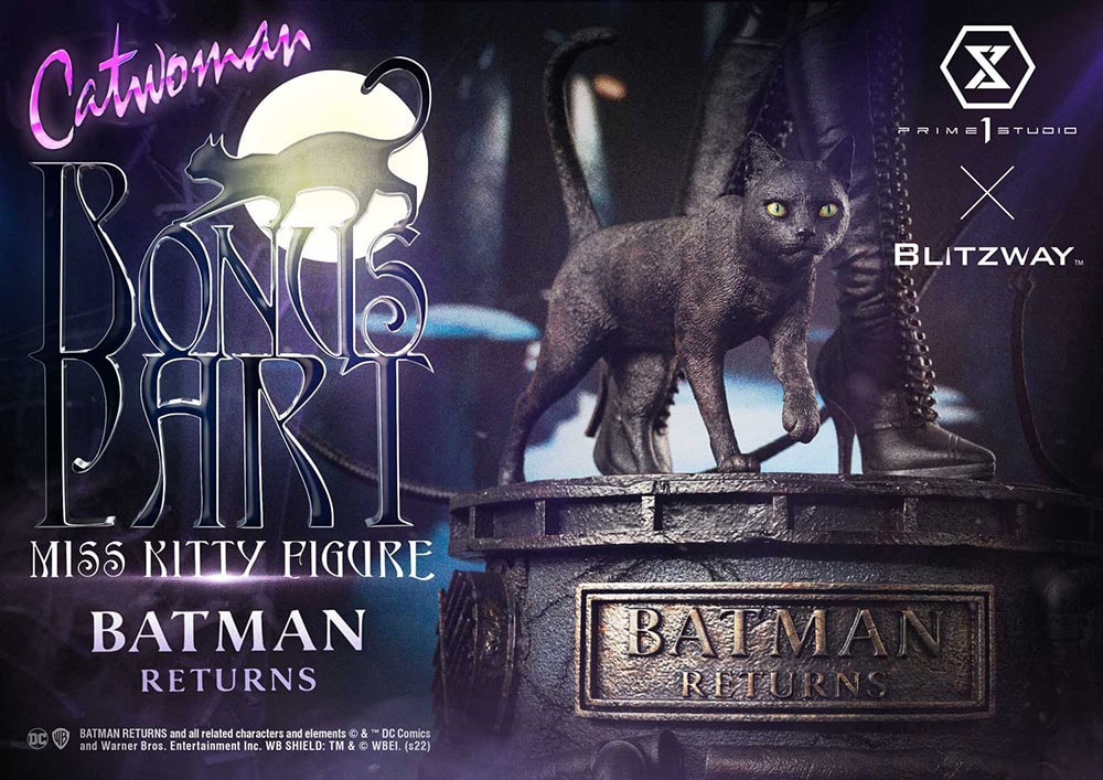 DC Comics Catwoman (Bonus Version) 1:3 Scale Statue  (Prototype Shown) View 1