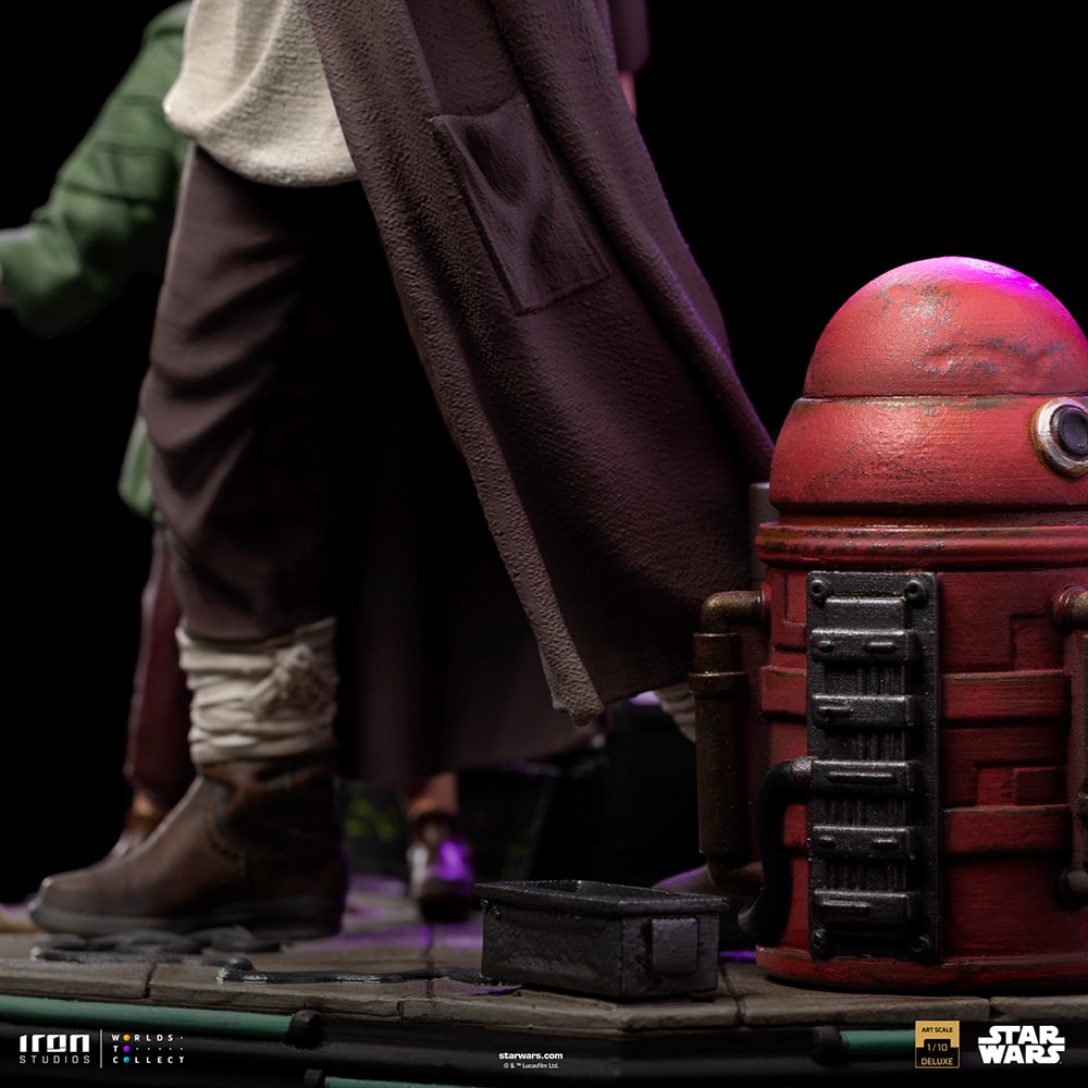 Obi-Wan and Young Leia Deluxe (Prototype Shown) View 11