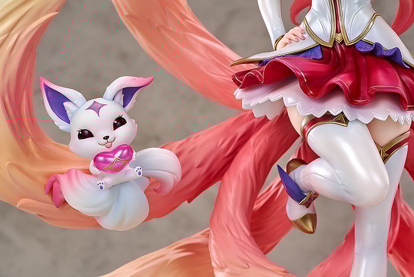 Star Guardian Ahri- Prototype Shown