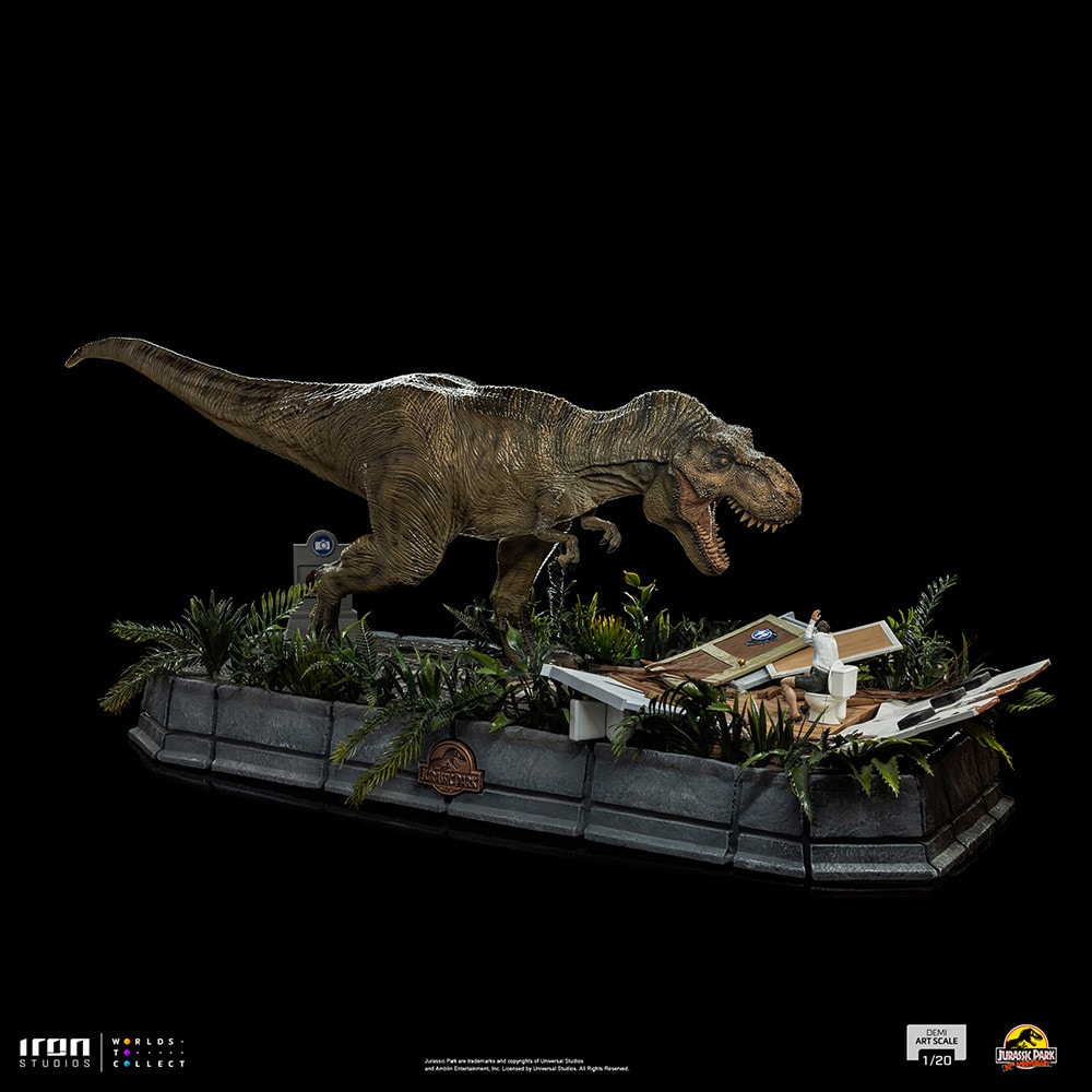 T-Rex and Donald Gennaro 1:10 Statue by Iron Studios