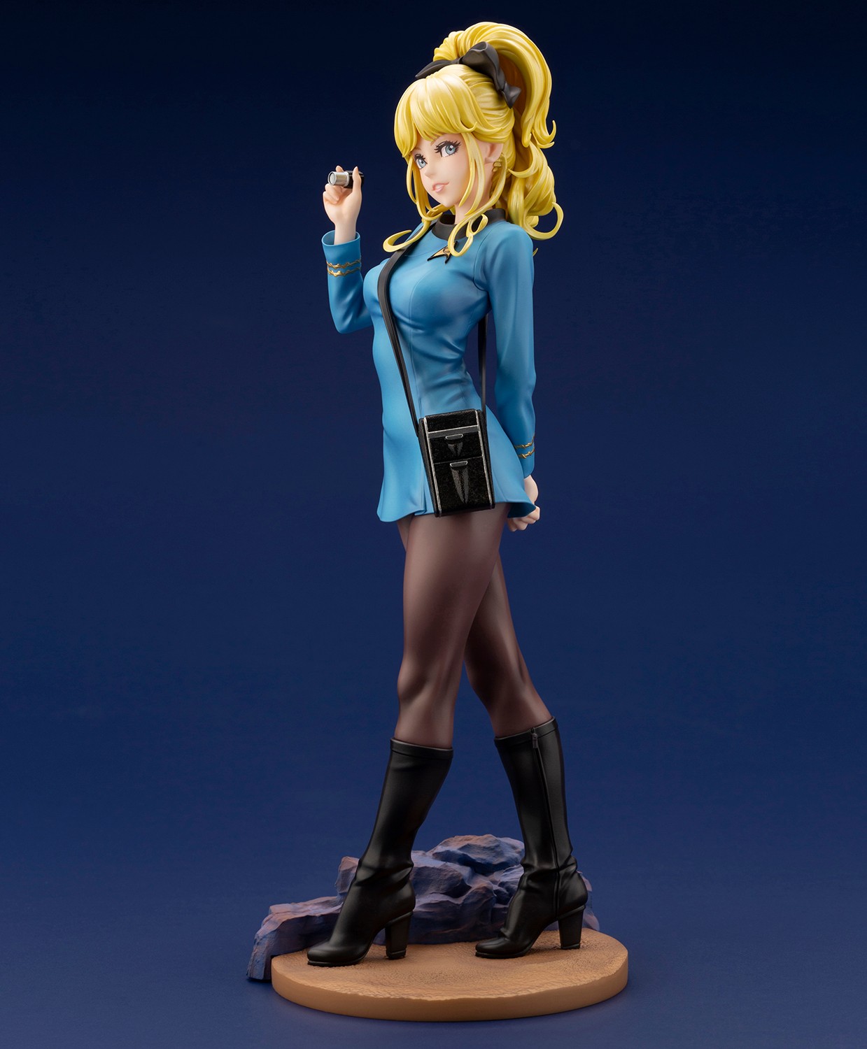 Star Trek Medical Officer Bishoujo (Limited Edition) Statues  (Prototype Shown) View 3