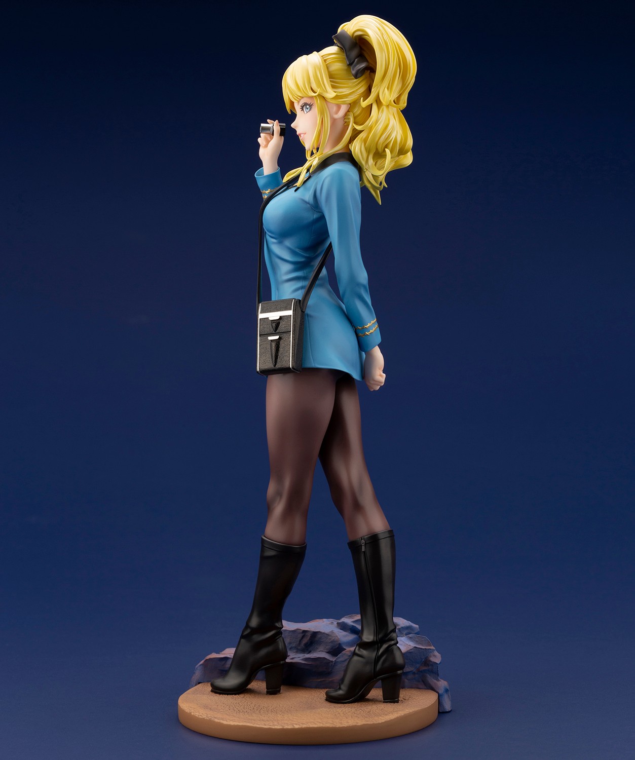 Star Trek Medical Officer Bishoujo (Limited Edition) Statues  (Prototype Shown) View 5