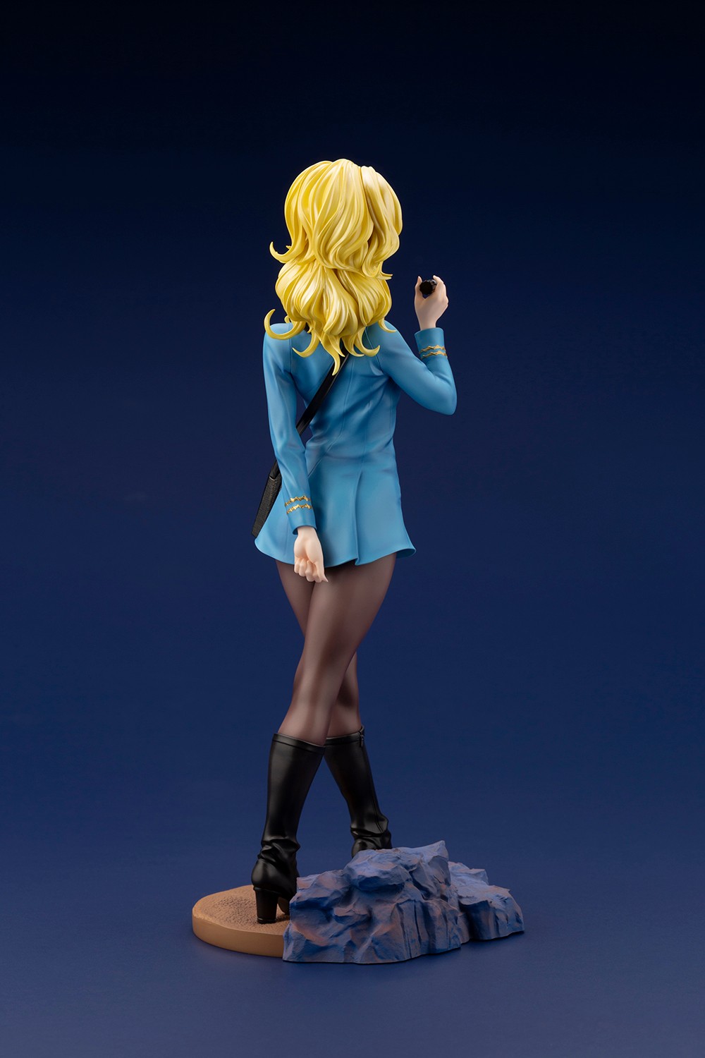 Star Trek Medical Officer Bishoujo (Limited Edition) Statues  (Prototype Shown) View 8