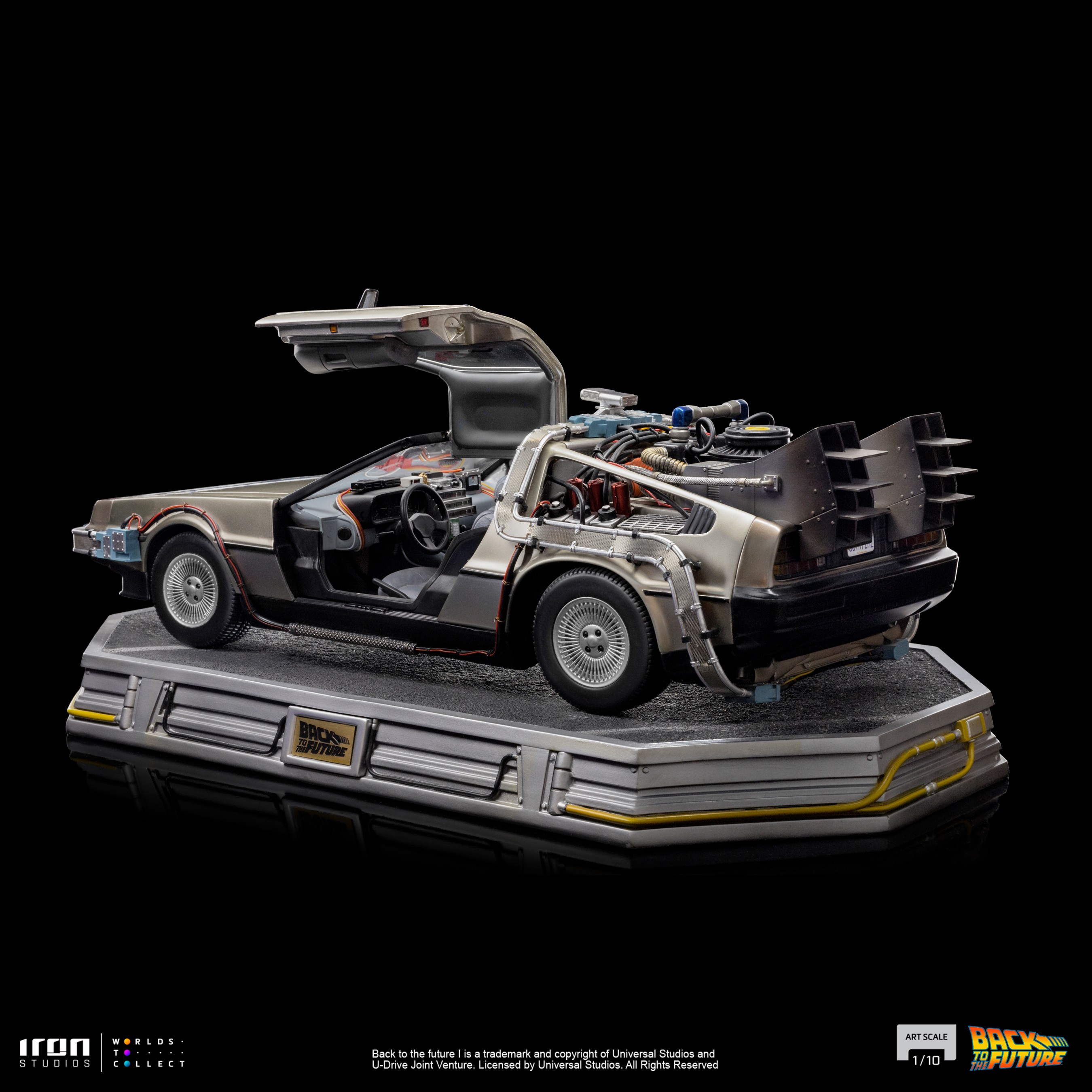 DeLorean Collector Edition (Prototype Shown) View 8