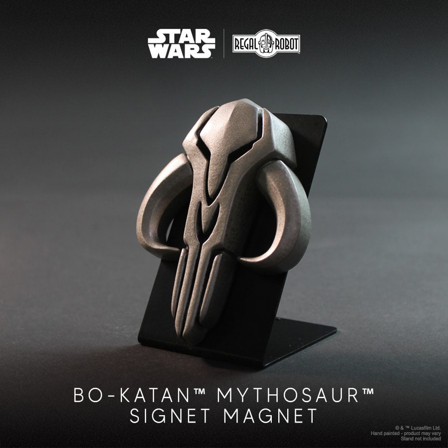 Bo-Katan Mythosaur Signet Magnet View 5
