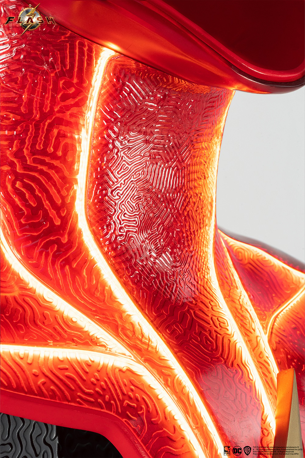DC Comics The Flash Cowl Prop Replica  (Prototype Shown) View 11