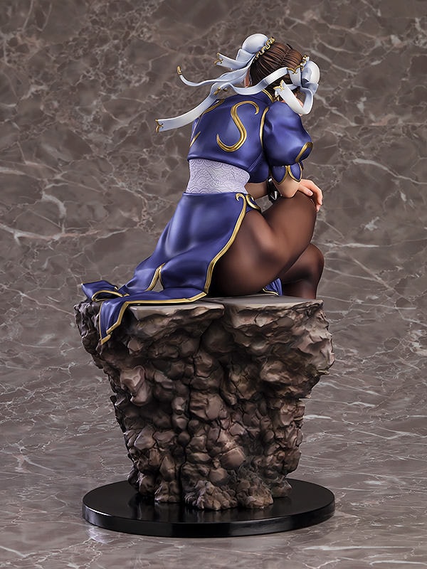 Street Fighter Chun-Li Sixth Scale Figure  (Prototype Shown) View 7