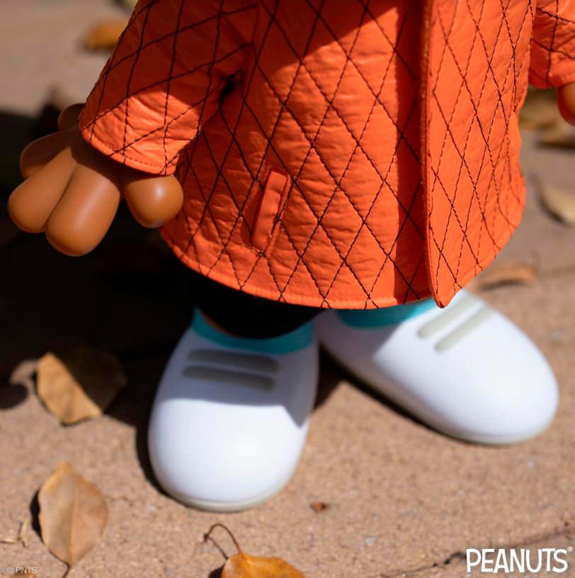Peanuts Franklin Jacket Vinyl Collectible  (Prototype Shown) View 7