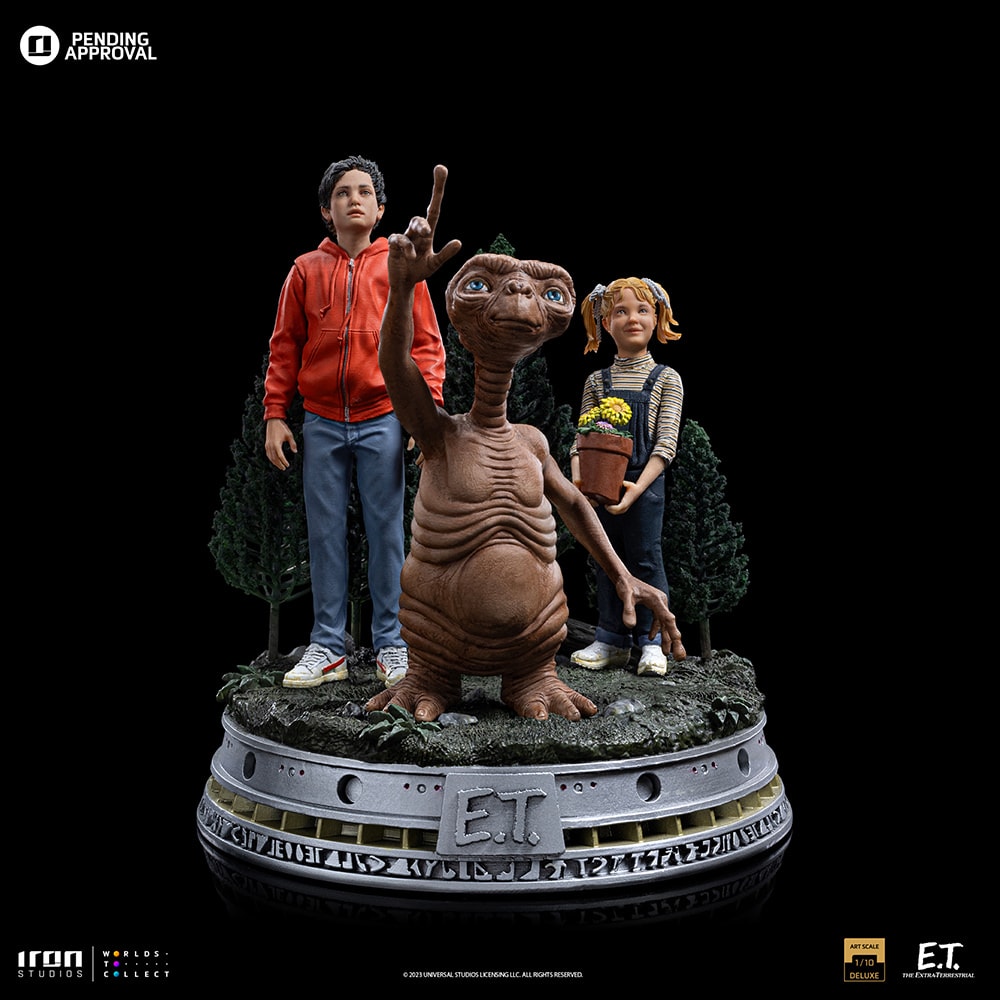 E.T., Elliot, and Gertie Deluxe 1:10 Scale Statue by Iron