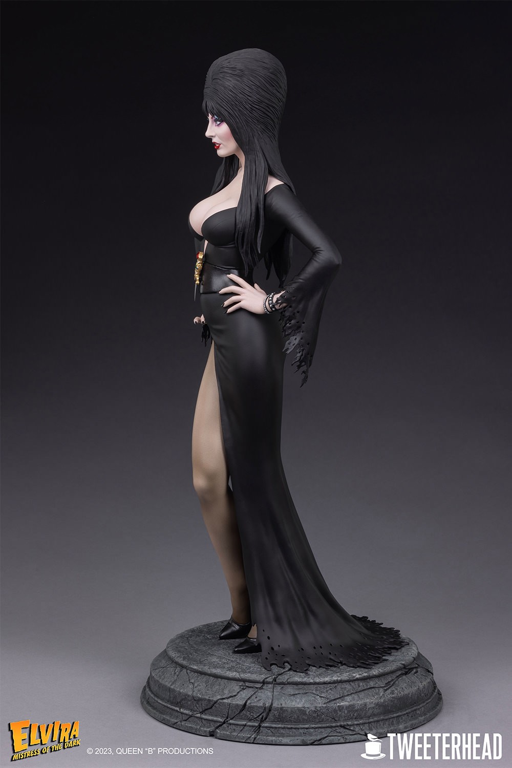 Elvira Mistress of the Dark (Red Glitter Dress Variant) Quarter Scale