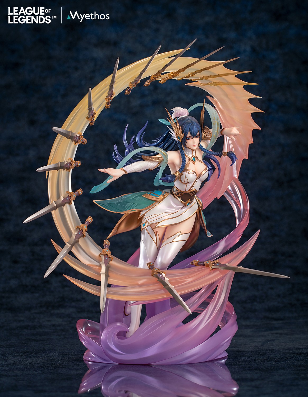 League of Legends Divine Sword Irelia Collectible Figure  View 6
