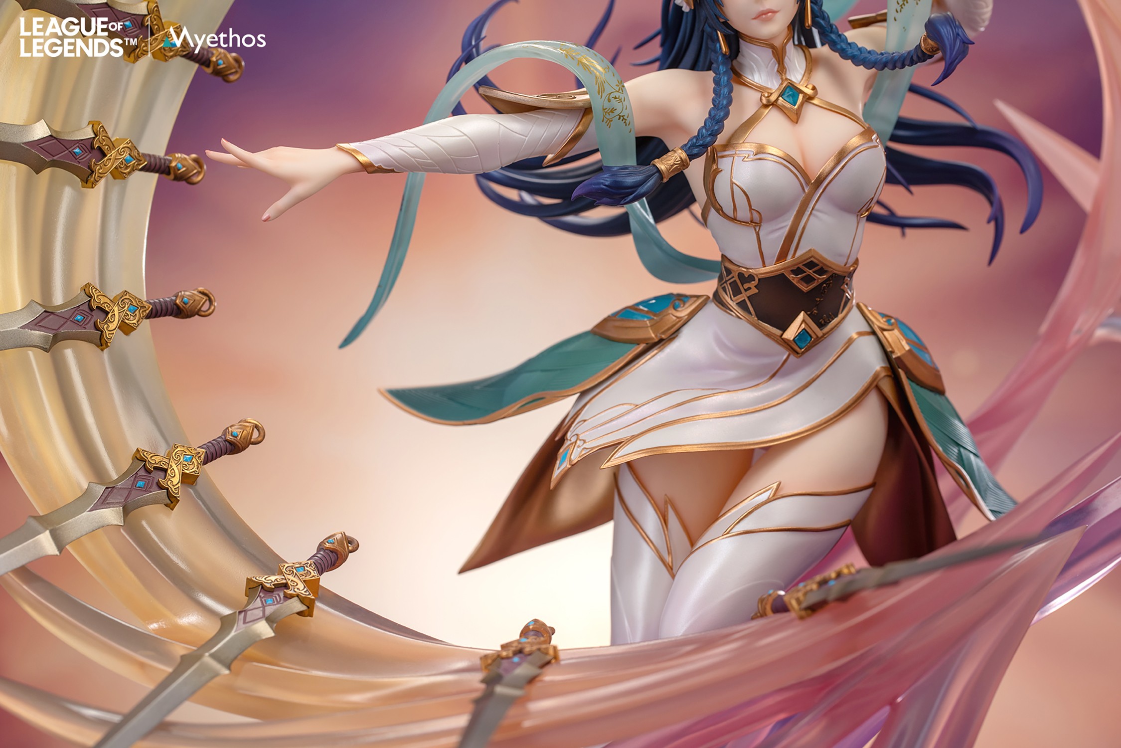 League of Legends Divine Sword Irelia Collectible Figure  View 11