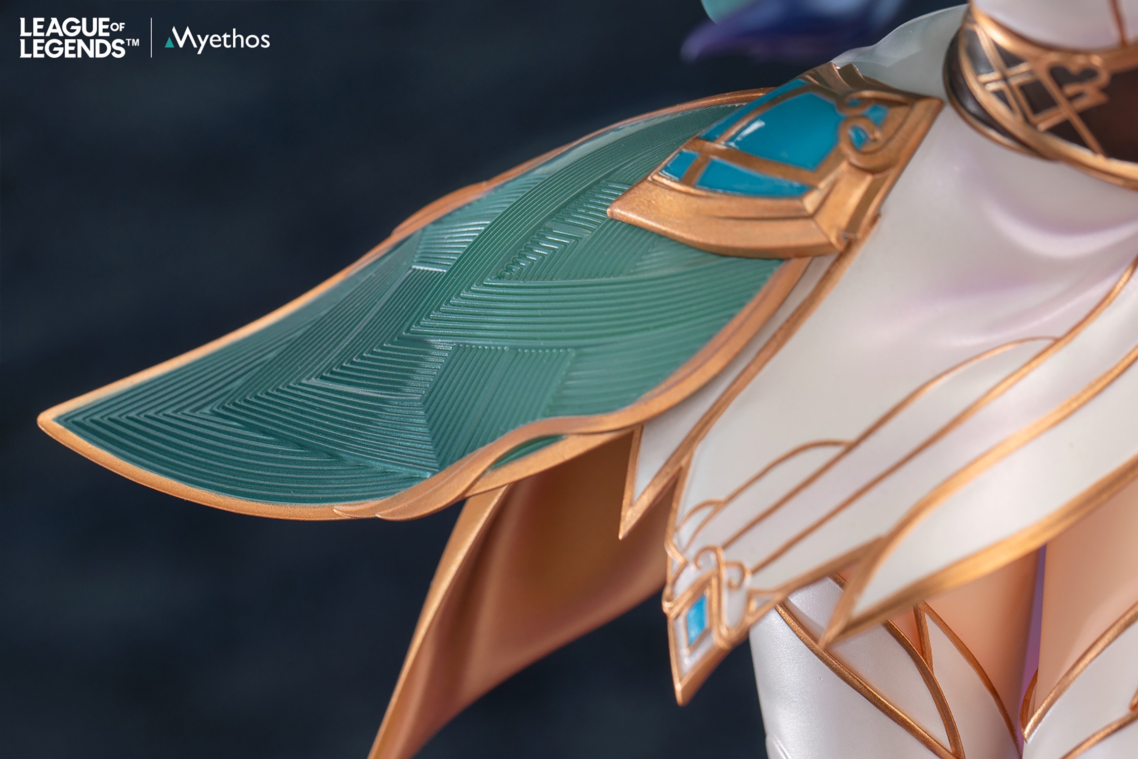 League of Legends Divine Sword Irelia Collectible Figure  View 14