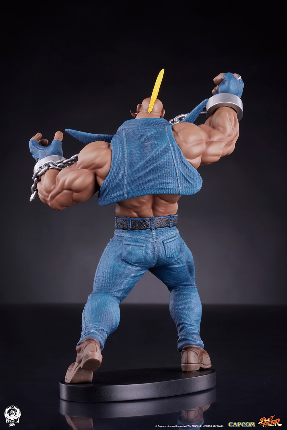 Street Fighter Cammy & Birdie 1:10 Scale Statue  (Prototype Shown) View 9
