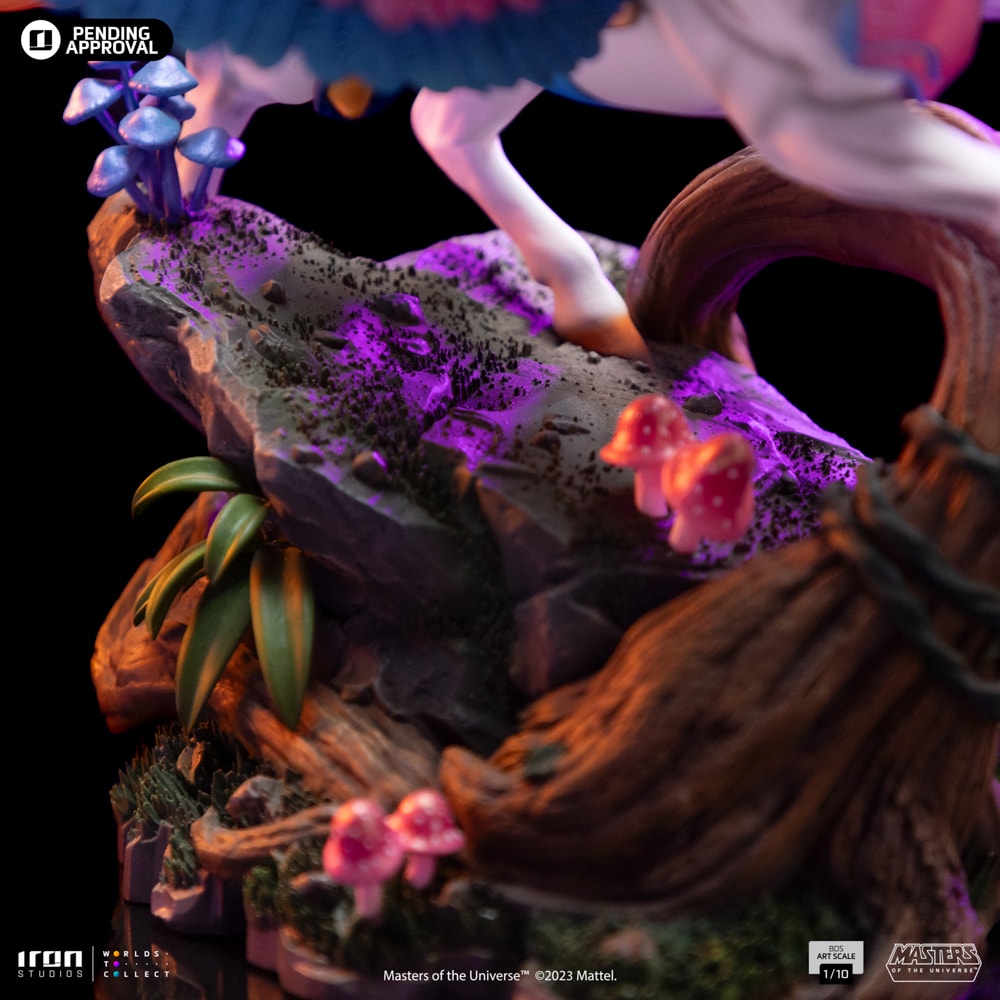 Masters of the Universe She-Ra and Swift Wind Deluxe 1:10 Scale Statue  (Prototype Shown) View 10