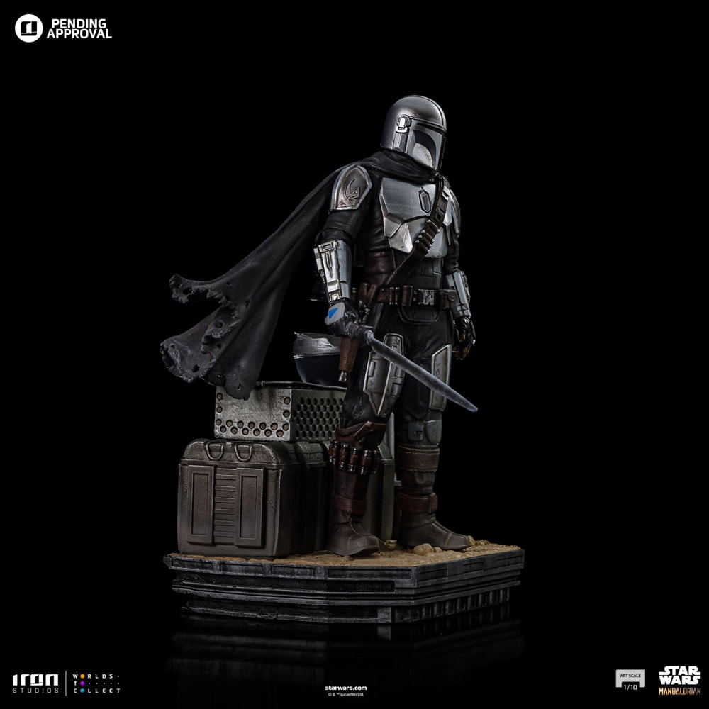 Star Wars Din Djarin and Din Grogu 1:10 Scale Statue  (Prototype Shown) View 9