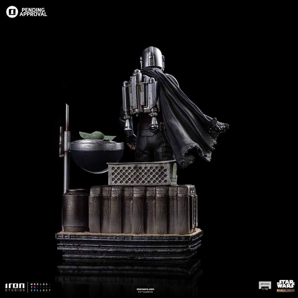 Star Wars Din Djarin and Din Grogu 1:10 Scale Statue  (Prototype Shown) View 10