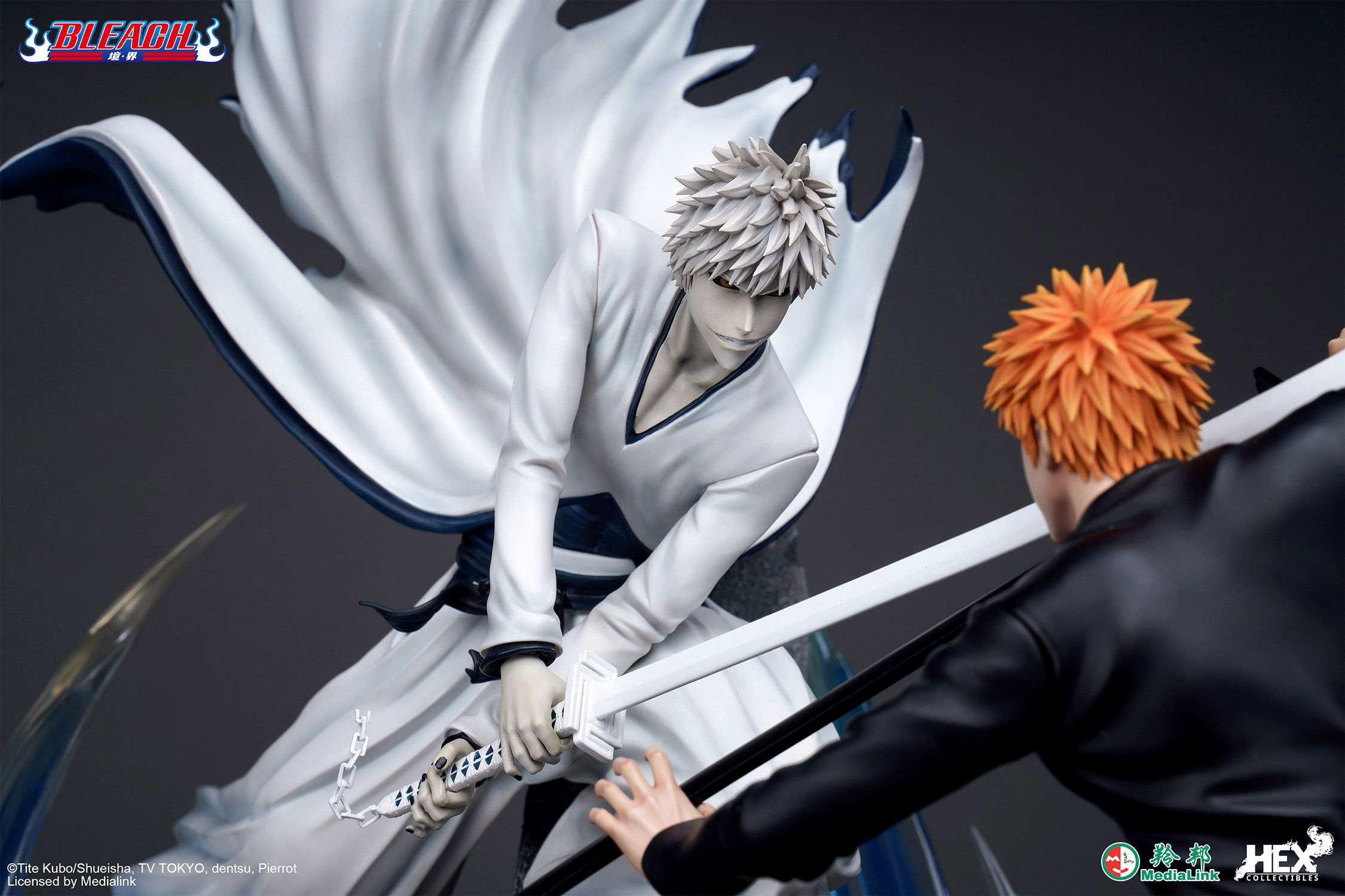 Ichigo Kurosaki vs Hollow Ichigo Statue by HEX Collectibles
