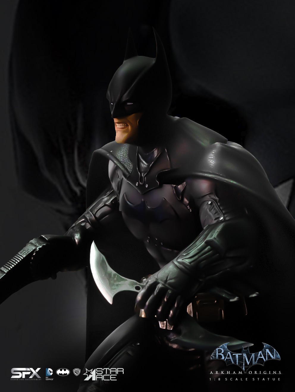 DC Comics Batman Arkham Origins 2.0 Deluxe Statues  (Prototype Shown) View 7