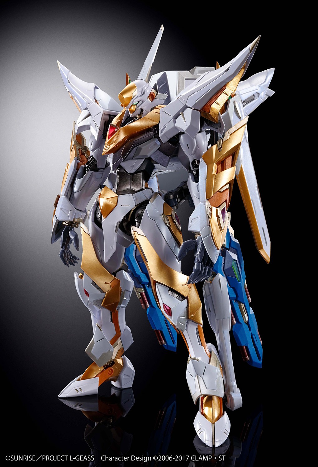 Code Geass Lancelot Albion Collectible Figure  (Prototype Shown) View 7