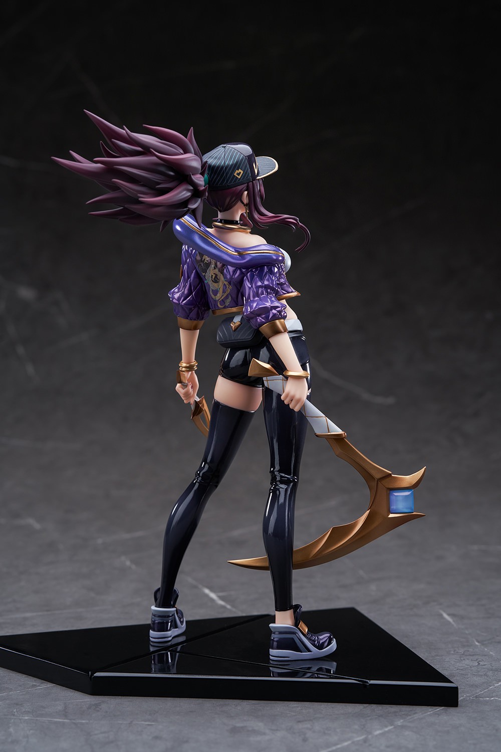 League of Legends Akali (K/DA Version) Collectible Figure  (Prototype Shown) View 7