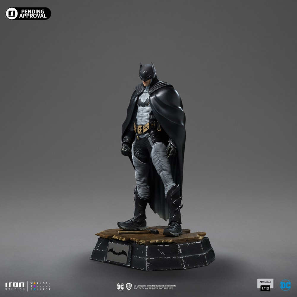 Batman Art Scale 1:10 Statue by Iron Studios | Sideshow Collectibles