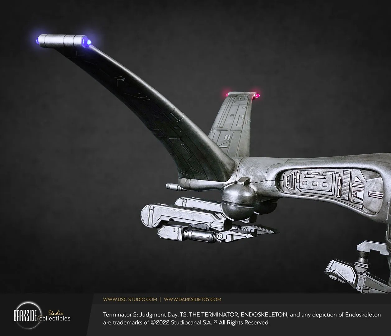Terminator Aerial Hunter Killer Maquette  (Prototype Shown) View 16